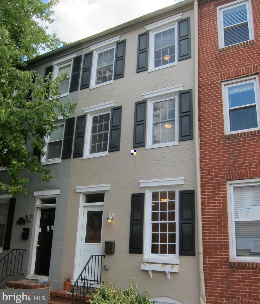 11 West St, Baltimore, MD 21230-4212