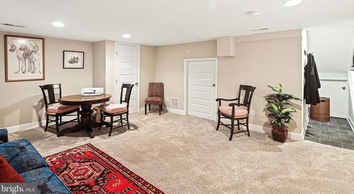 621 Sharp St, Baltimore MD  21230-3621 exterior