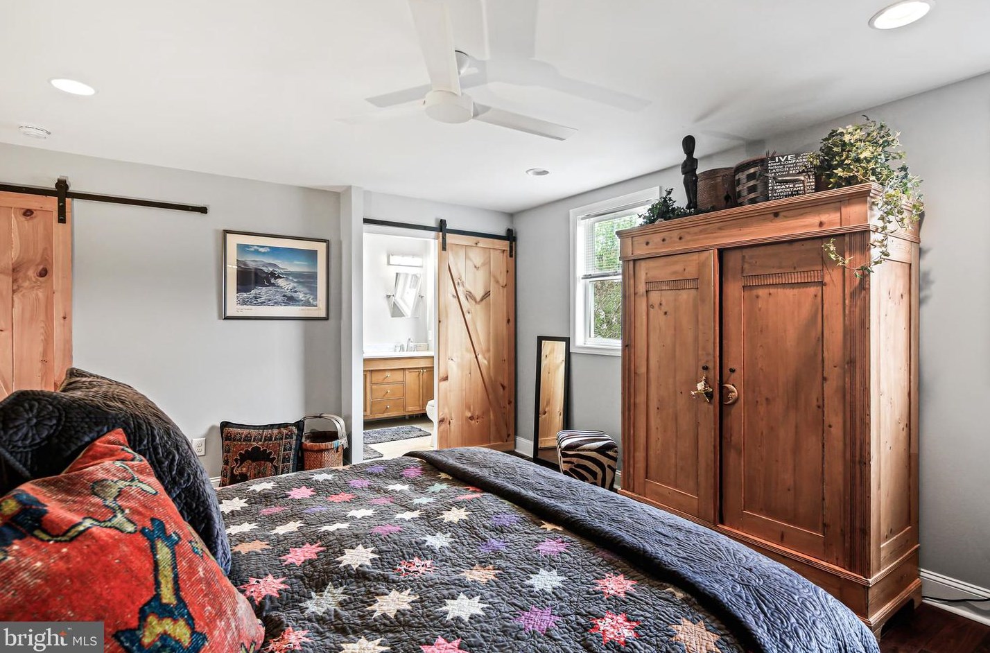 621 Sharp St, Baltimore MD  21230-3621 exterior