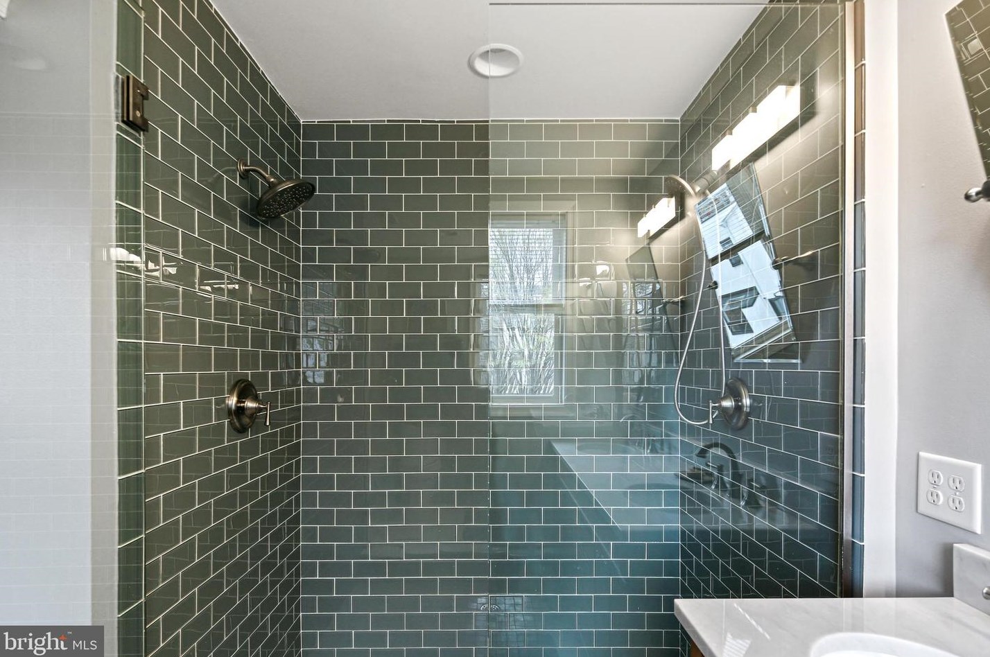 621 Sharp St, Baltimore MD  21230-3621 exterior