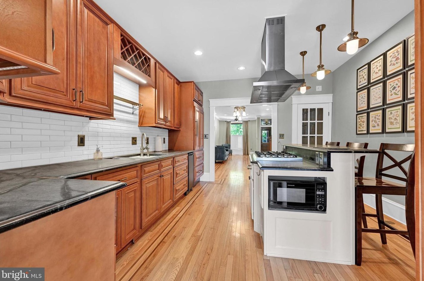 625 Conkling St, Baltimore MD  21224-4204 exterior