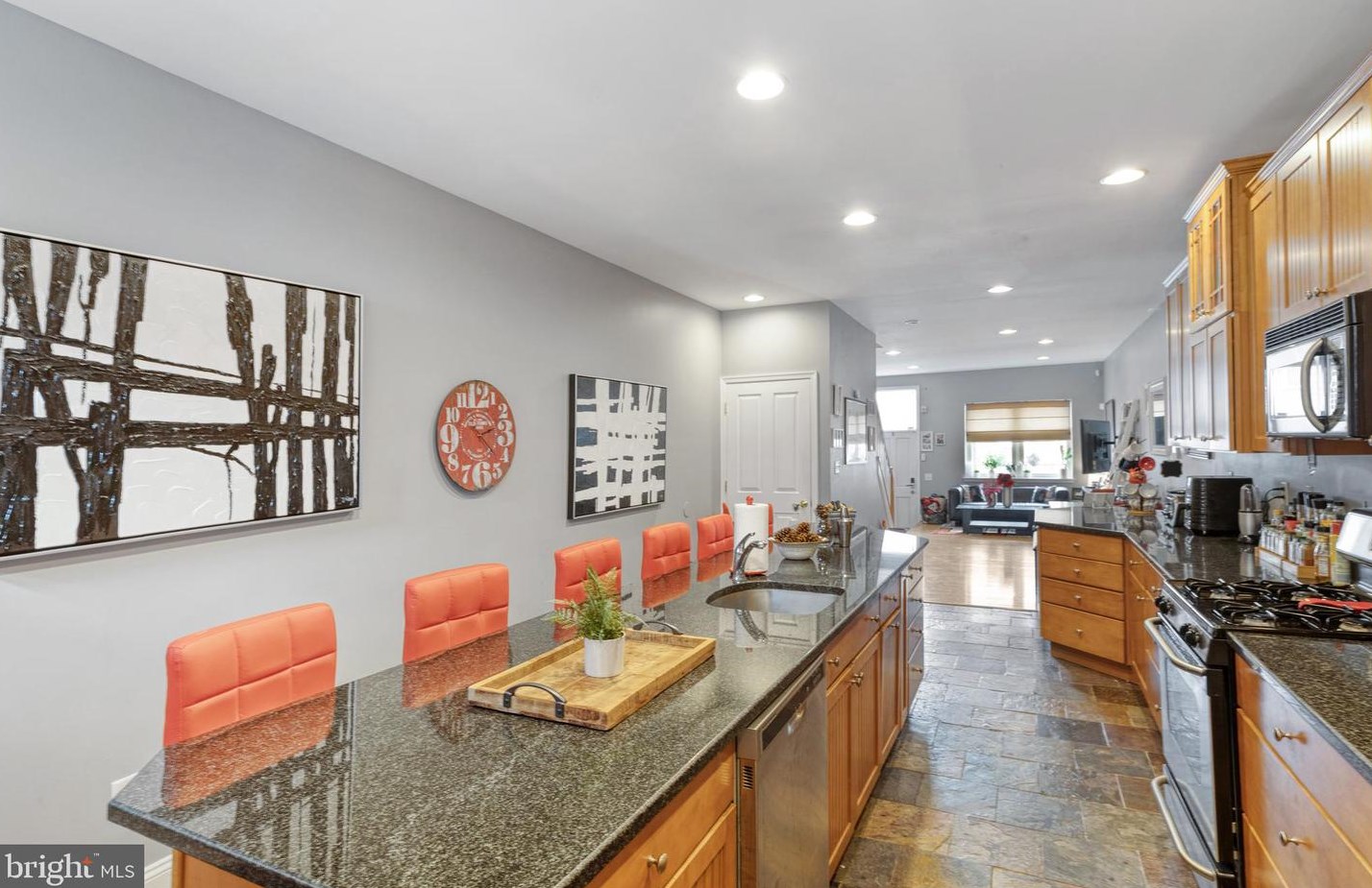 124 Kenwood Ave, Baltimore MD  21224-1243 exterior