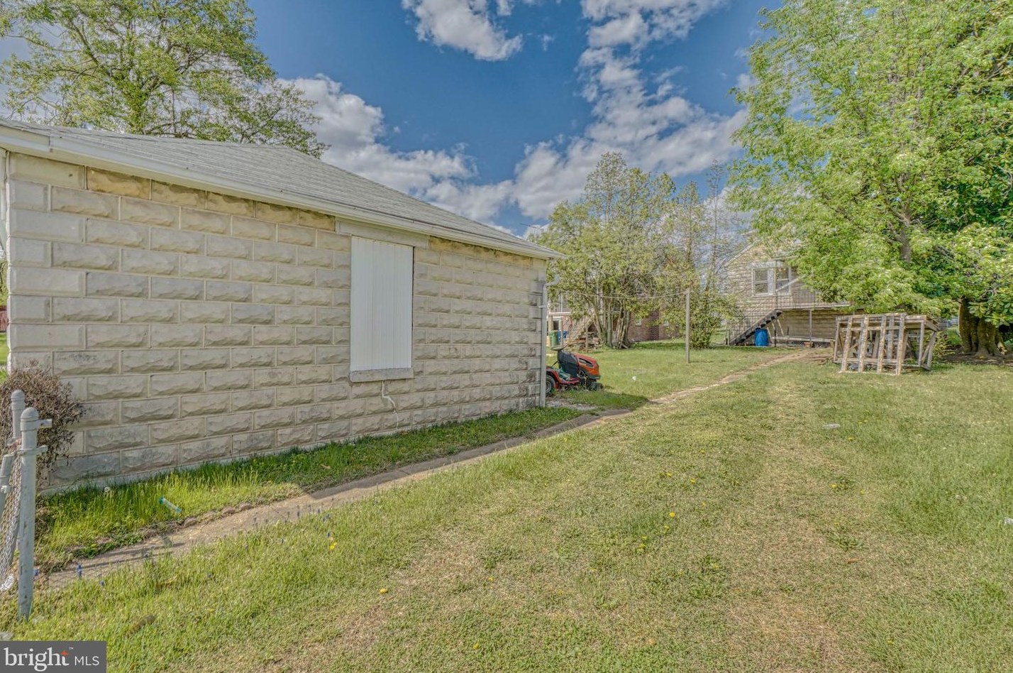 2929 Berwick Ave, Baltimore MD 21234-7620 exterior