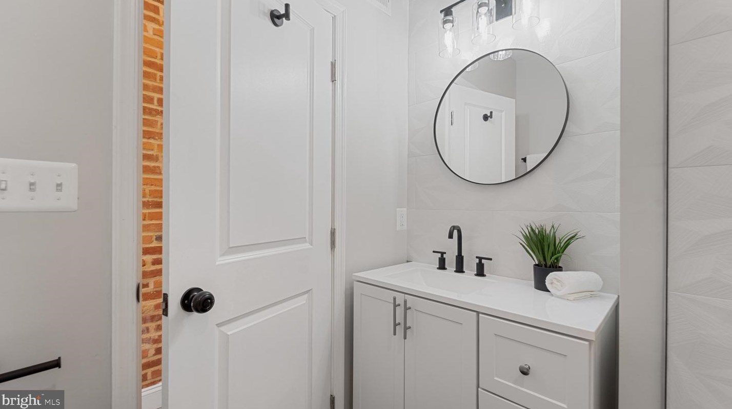 1429 Haubert St, Baltimore MD  21230-5221 exterior