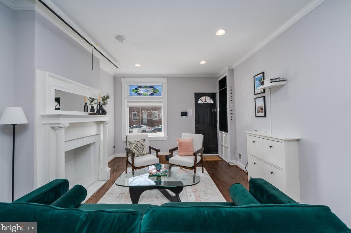 611 Patterson Park Ave, Baltimore MD  21231-3215 exterior