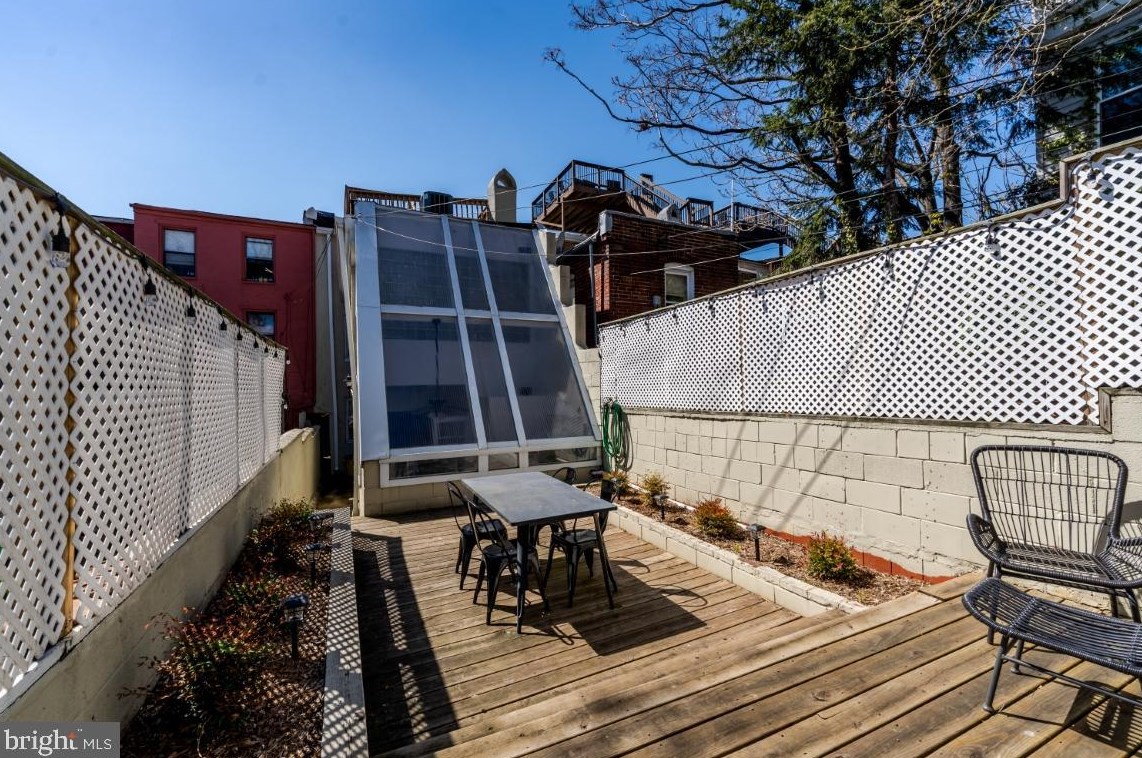 611 Patterson Park Ave, Baltimore MD  21231-3215 exterior