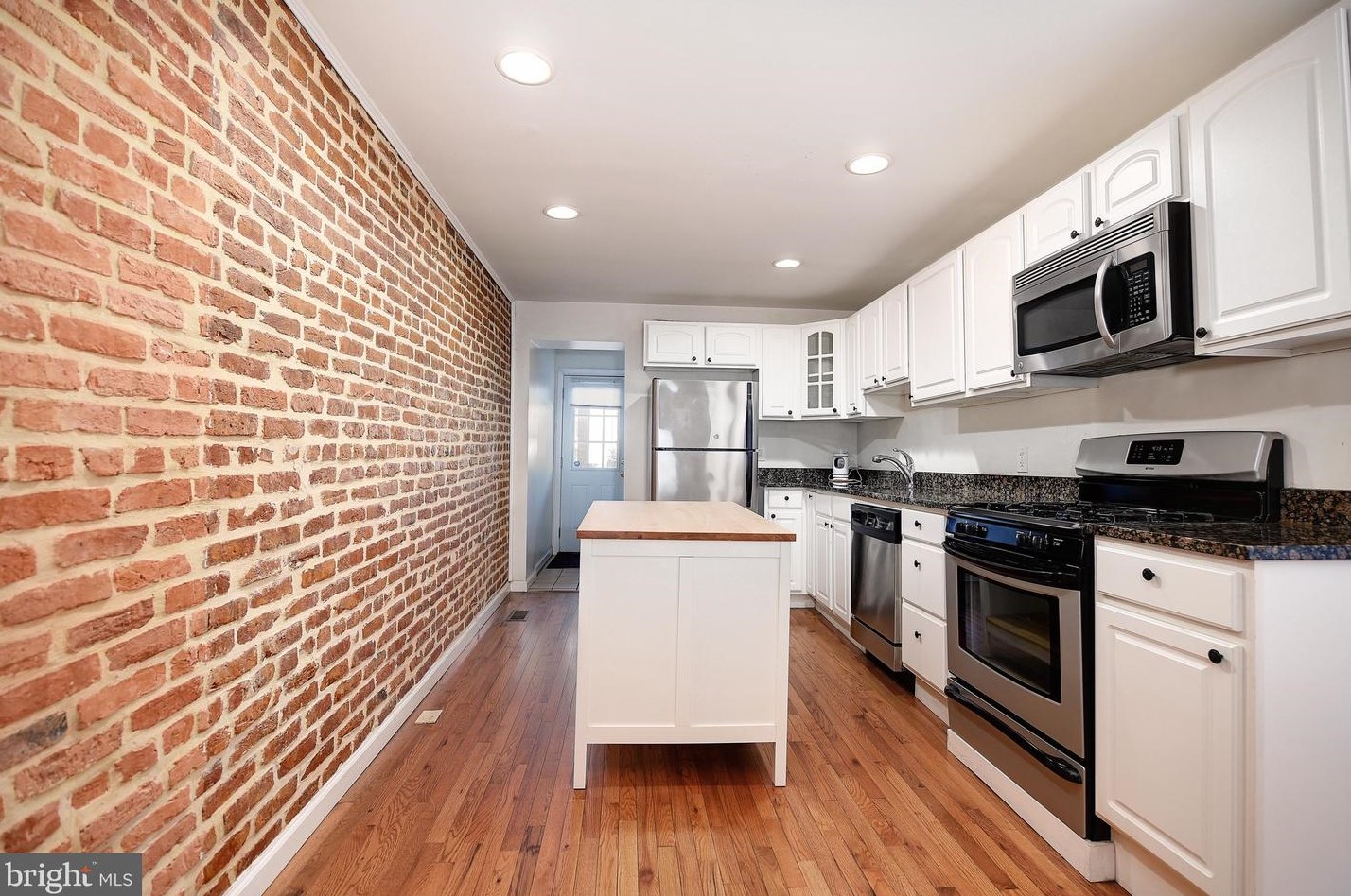 231 Milton Ave, Baltimore MD  21224-1012 exterior