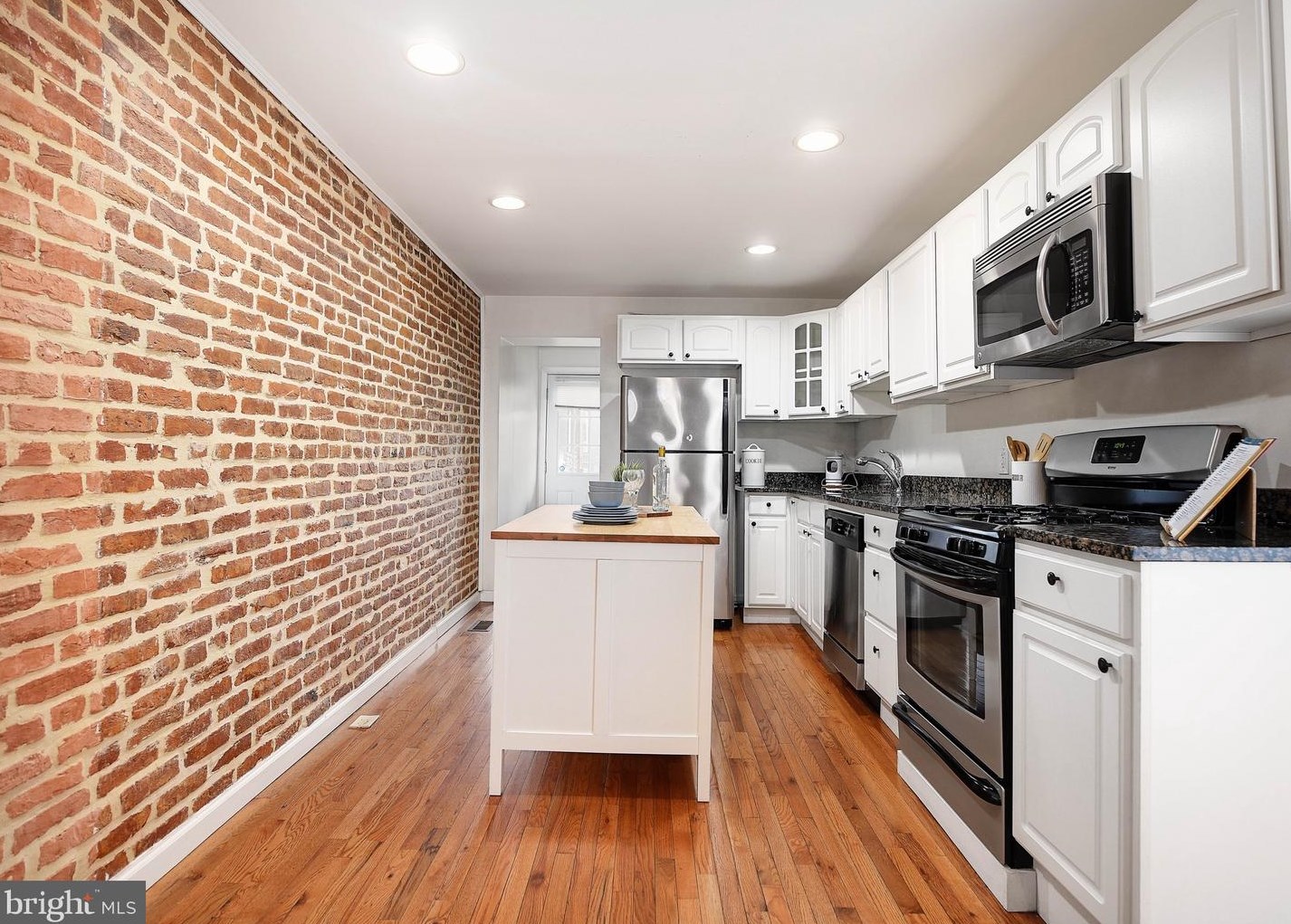231 Milton Ave, Baltimore MD  21224-1012 exterior