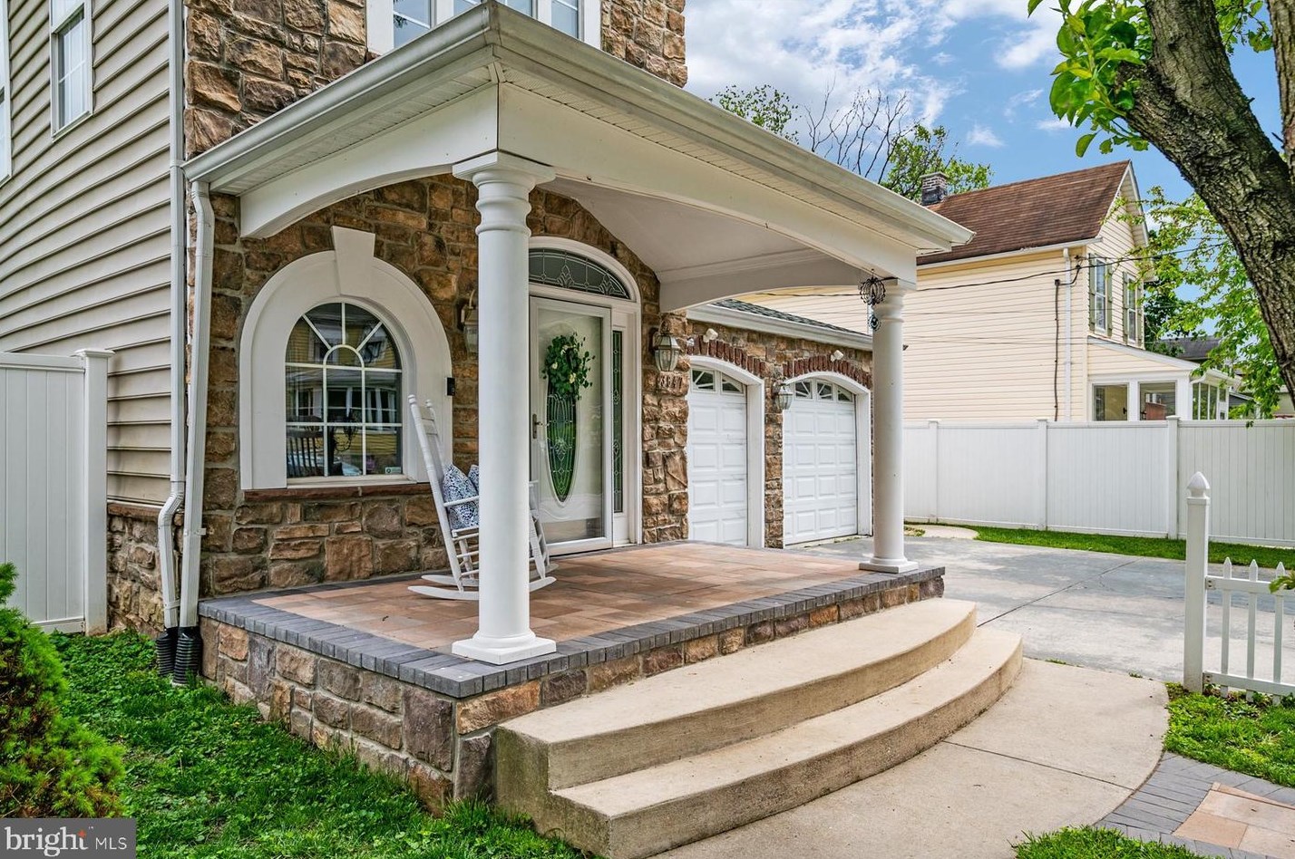 3647 Hineline Rd, Baltimore, MD 21229-5154