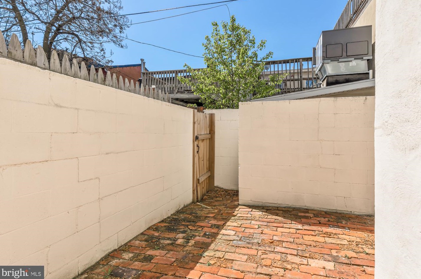 410 Collington Ave, Baltimore MD  21231-1308 exterior
