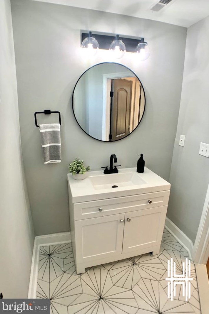 3900 Cottage Ave, Baltimore MD  21215-7012 exterior