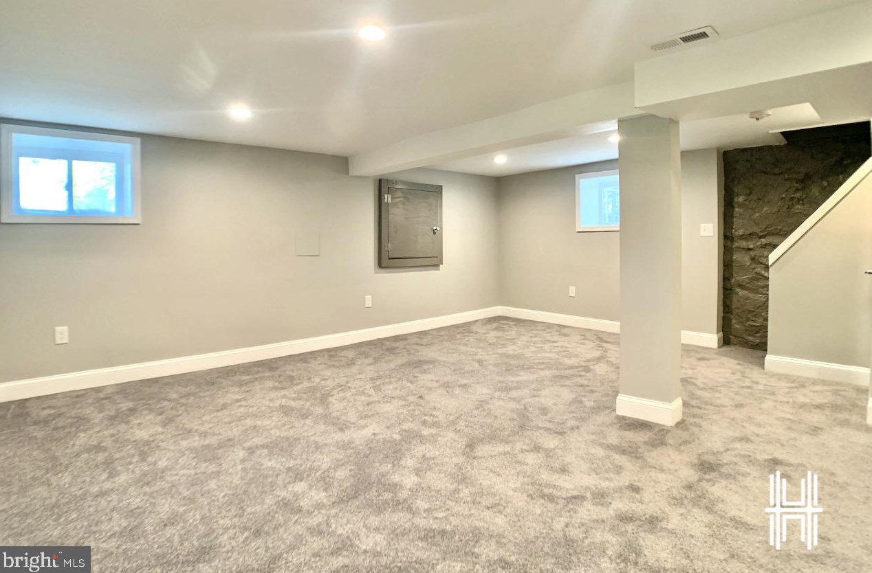 3900 Cottage Ave, Baltimore MD  21215-7012 exterior