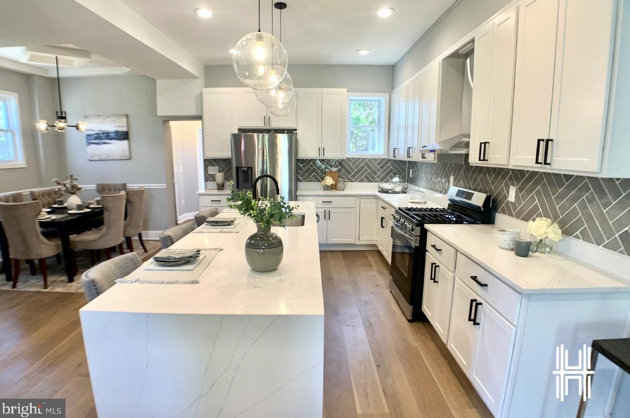 3900 Cottage Ave, Baltimore MD  21215-7012 exterior