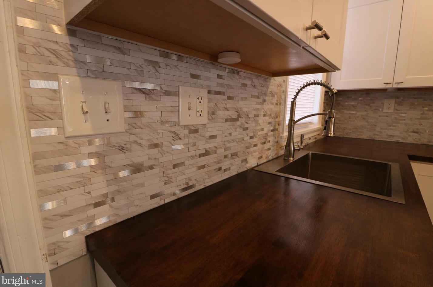 2624 Grogan Ave, Baltimore MD  21213-3708 exterior