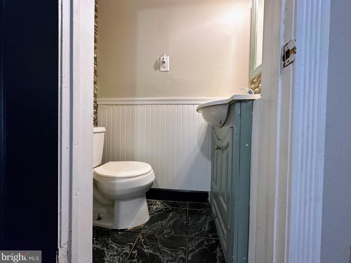 1005 Appleton St, Baltimore MD  21217-1102 exterior