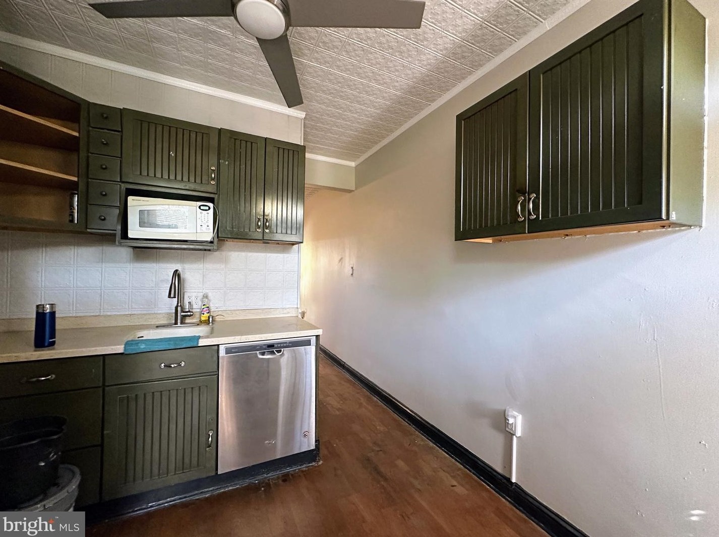 1005 Appleton St, Baltimore MD  21217-1102 exterior