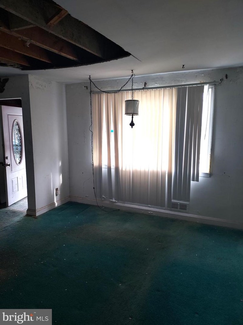 50 Benkert Ave, Baltimore, MD 21229-3740