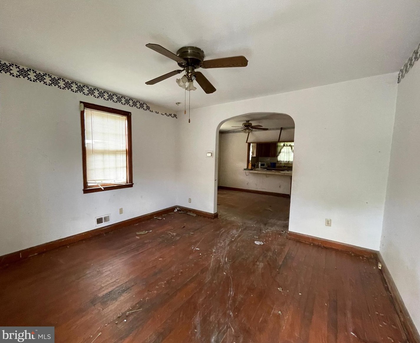 5208 Barbara Ave, Baltimore, MD 21206-5235