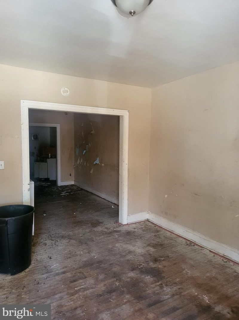 902 Streeper St, Baltimore MD  21205-1327 exterior