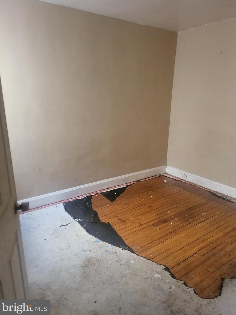 902 Streeper St, Baltimore MD  21205-1327 exterior