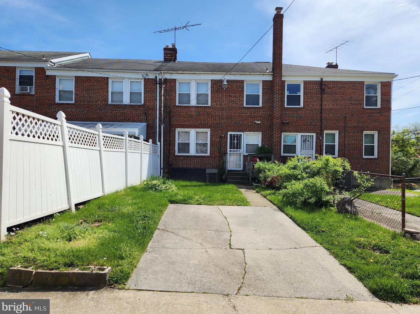 1502 Tunlaw Rd, Baltimore, MD 21218-2216