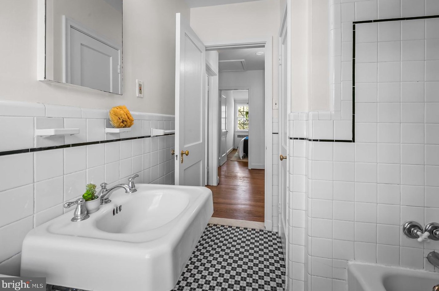 5008 Broadmoor Rd, Baltimore MD 21212-3809 exterior