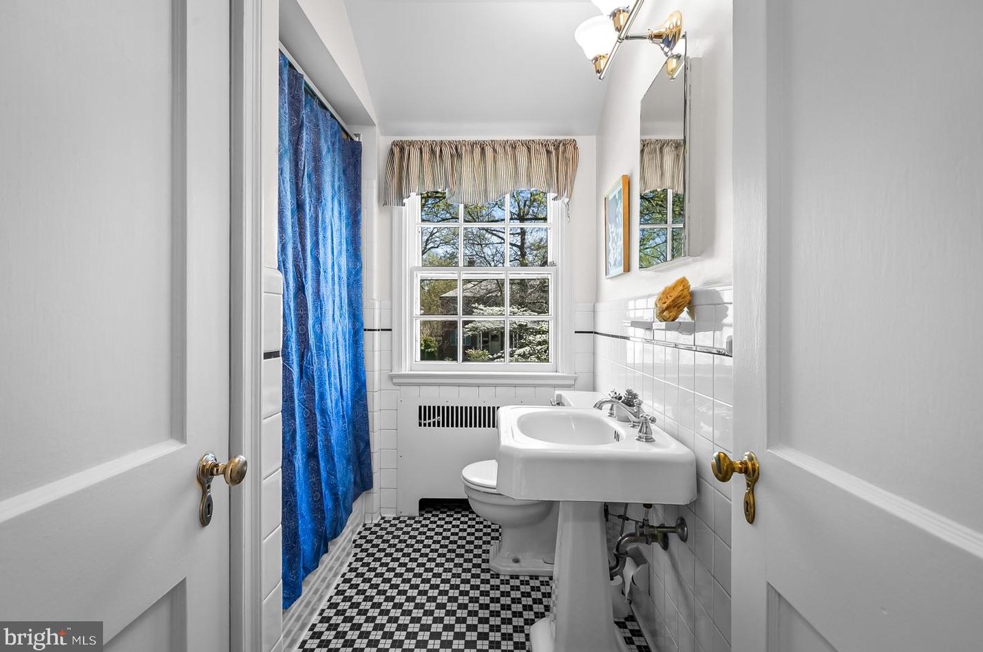 5008 Broadmoor Rd, Baltimore MD 21212-3809 exterior