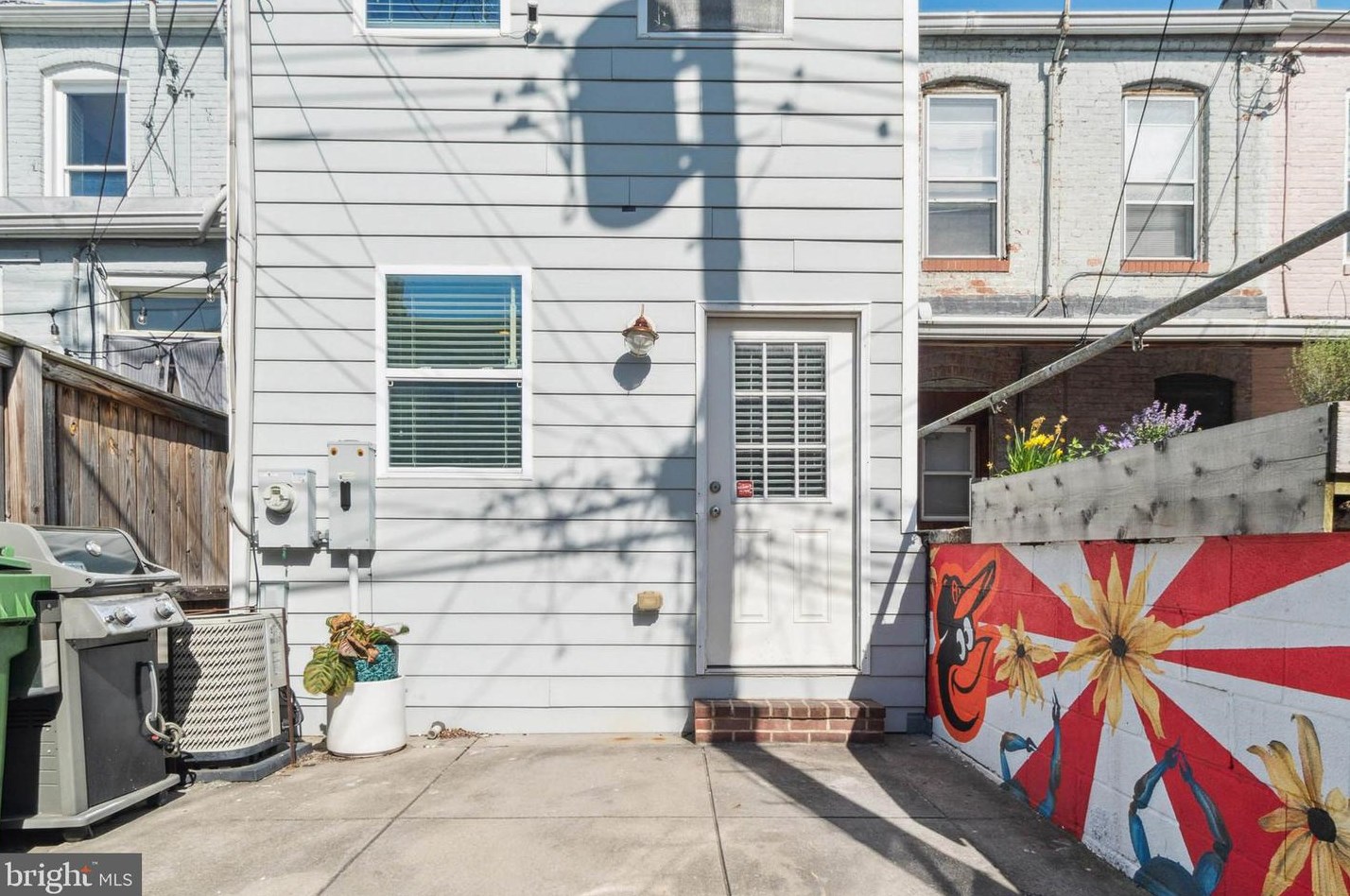 18 Potomac St, Baltimore MD  21224-1335 exterior