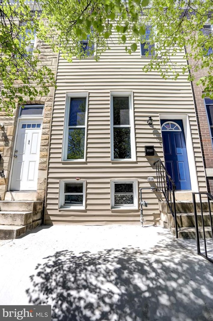 2620 Boone St, Baltimore MD  21218-4716 exterior