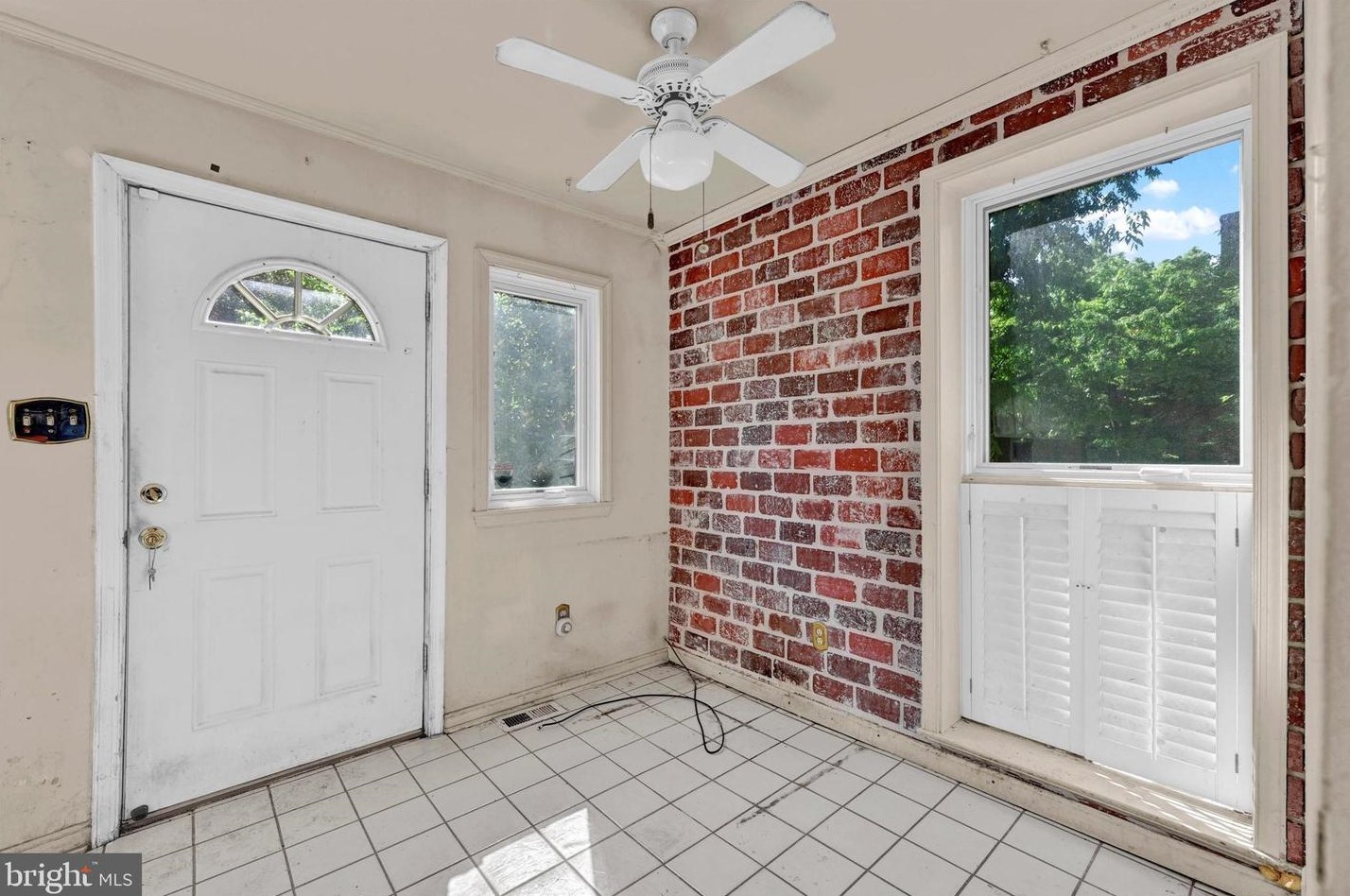 625 Sharp St, Baltimore MD  21230-3621 exterior