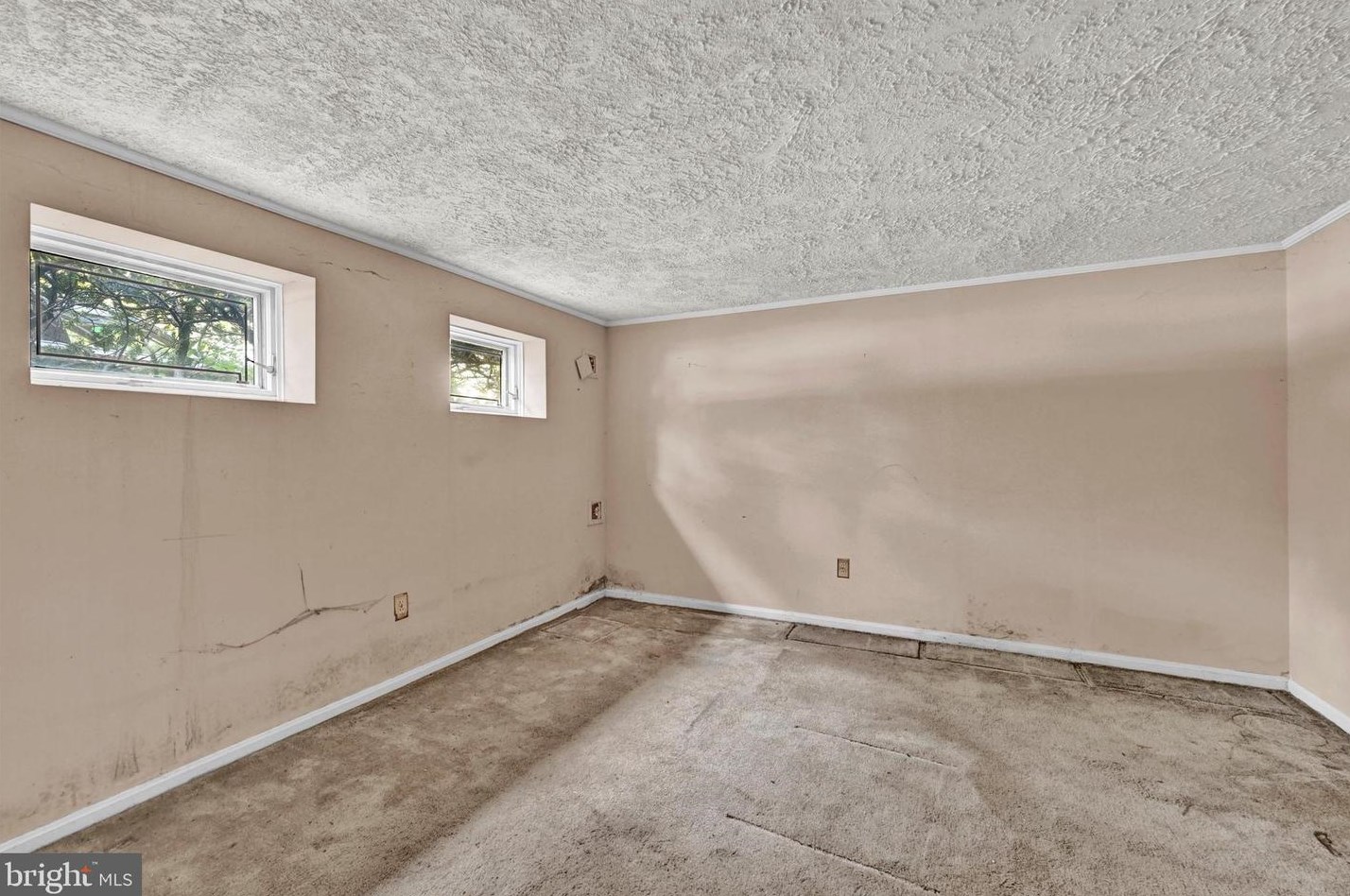 625 Sharp St, Baltimore MD  21230-3621 exterior