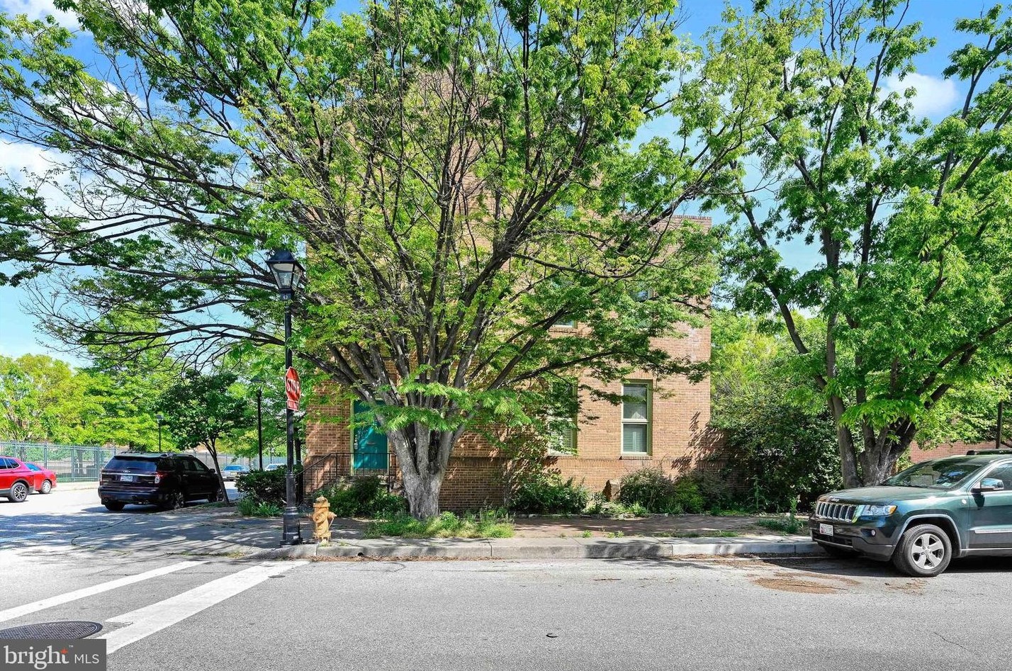 625 Sharp St, Baltimore, MD 21230-3621