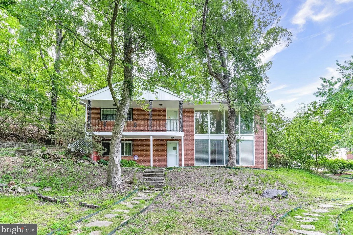 2311 Cross Country Blvd, Baltimore, MD 21209-4224