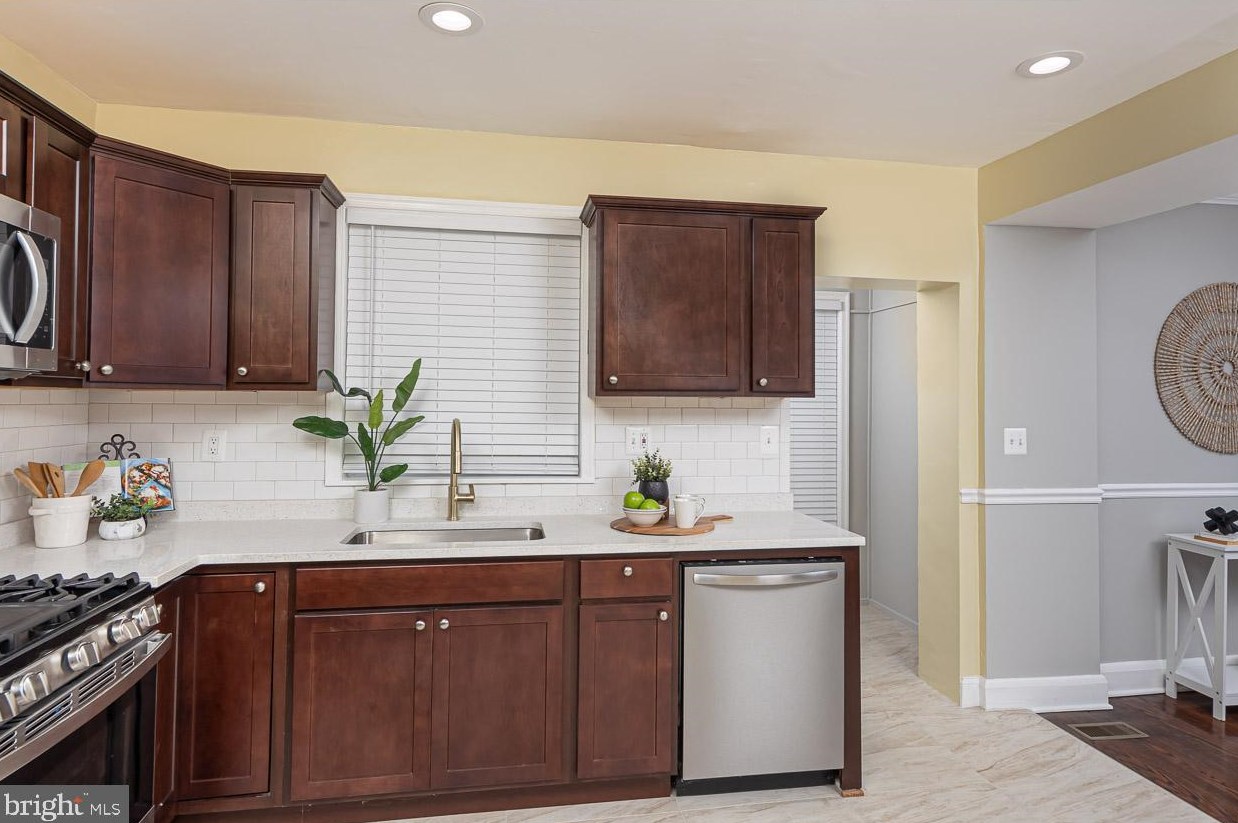 4406 Pall Mall Rd, Baltimore MD  21215-6908 exterior