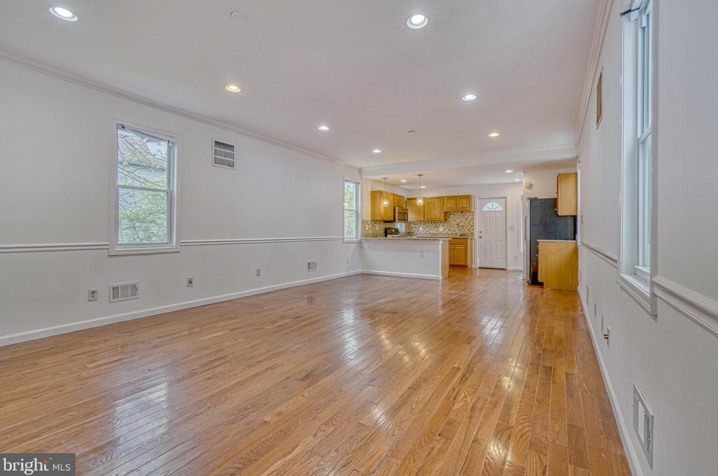 4208 Raspe Ave, Baltimore MD  21206-1910 exterior