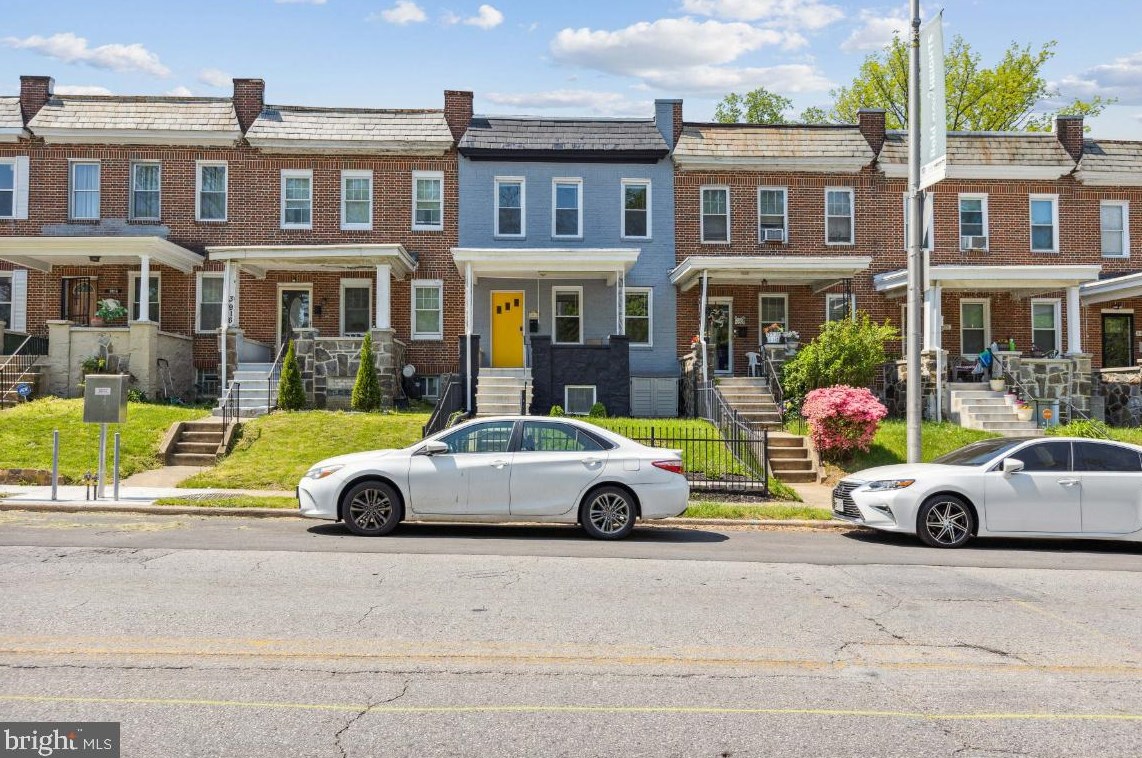 3918 Greenspring Ave, Baltimore MD  21211-1311 exterior
