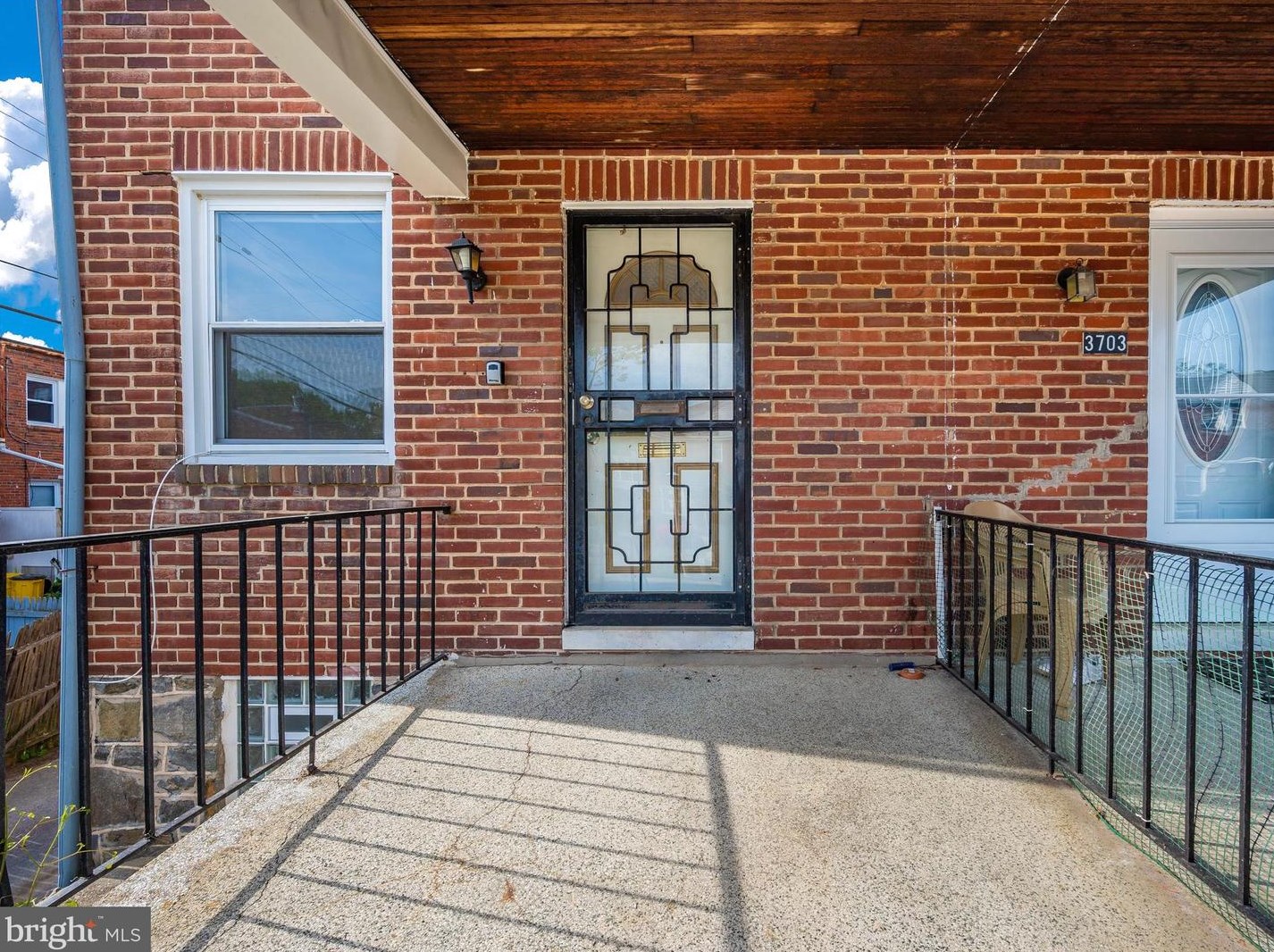 3701 Colborne Rd, Baltimore, MD 21229-2014