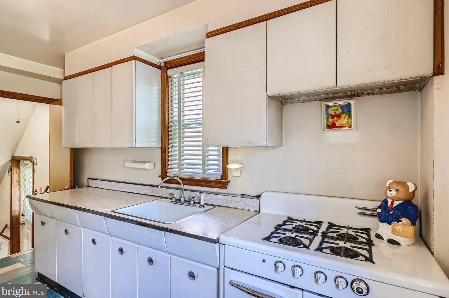 3552 Woodring Ave, Baltimore MD  21234-7917 exterior