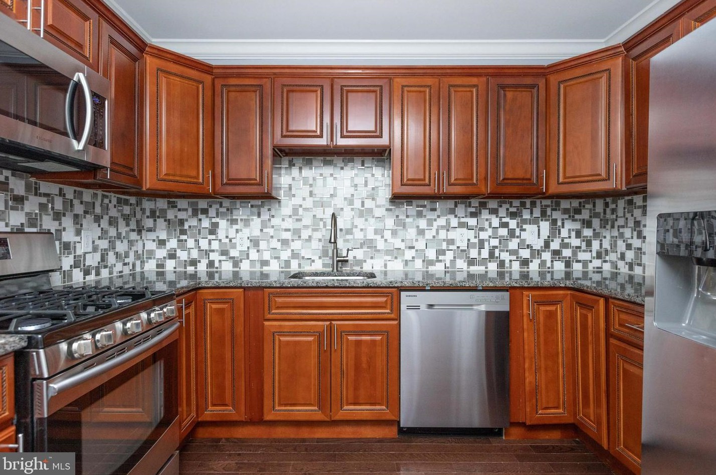 706 33rd St, Baltimore MD  21218-3508 exterior
