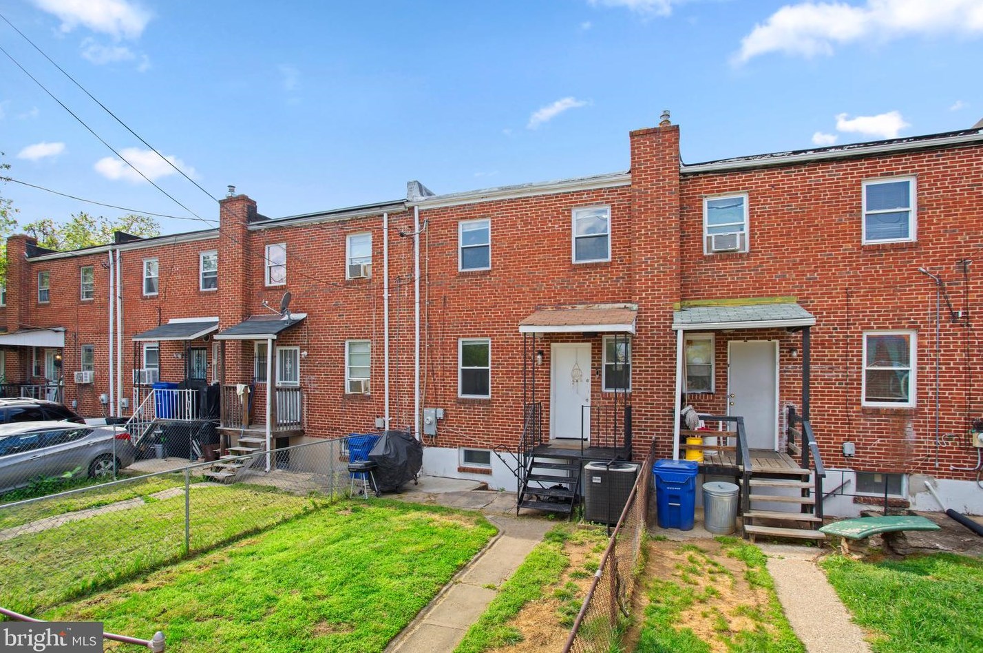 2907 Grantley Ave, Baltimore MD  21215-6614 exterior