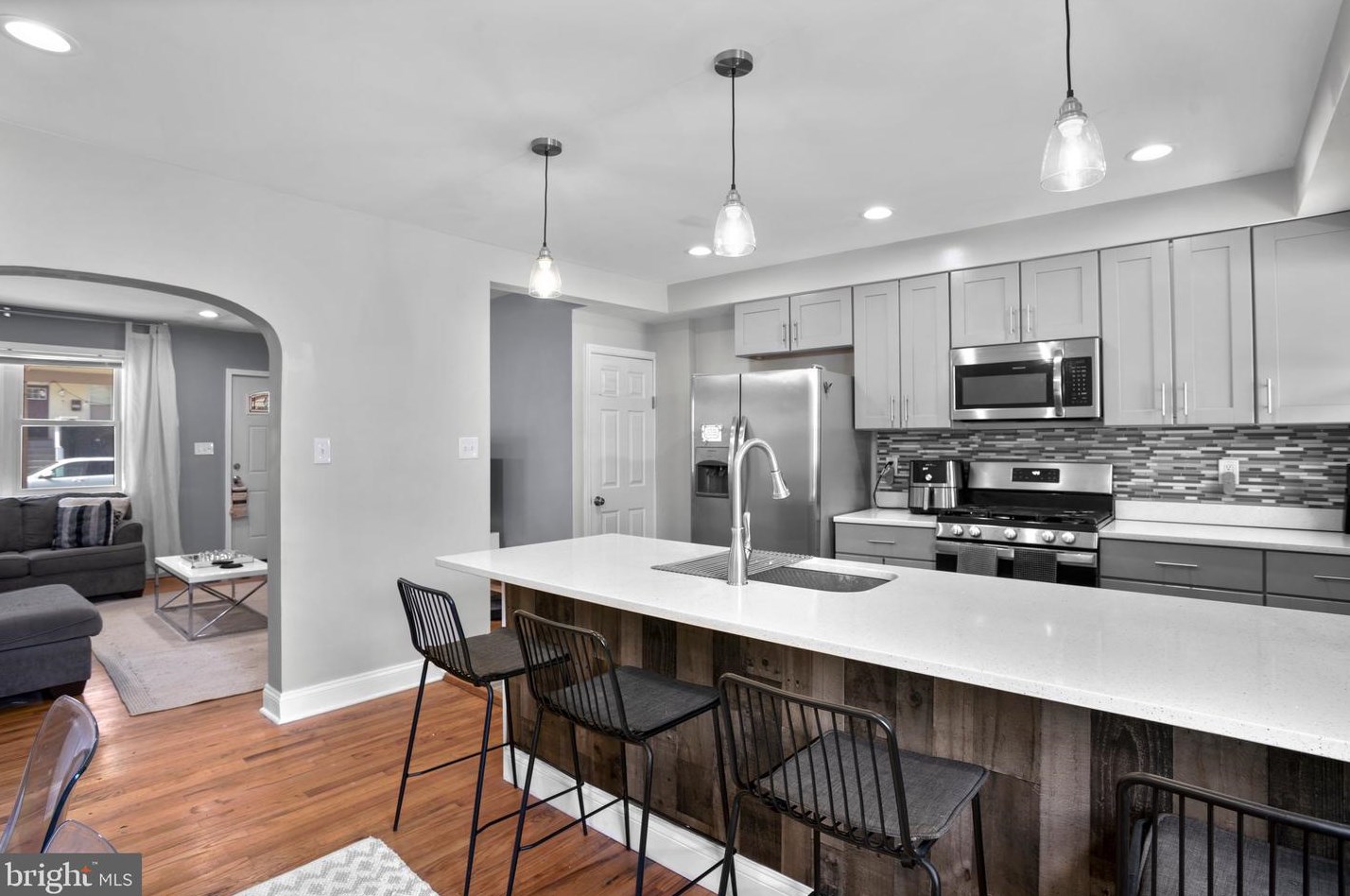 2907 Grantley Ave, Baltimore MD  21215-6614 exterior