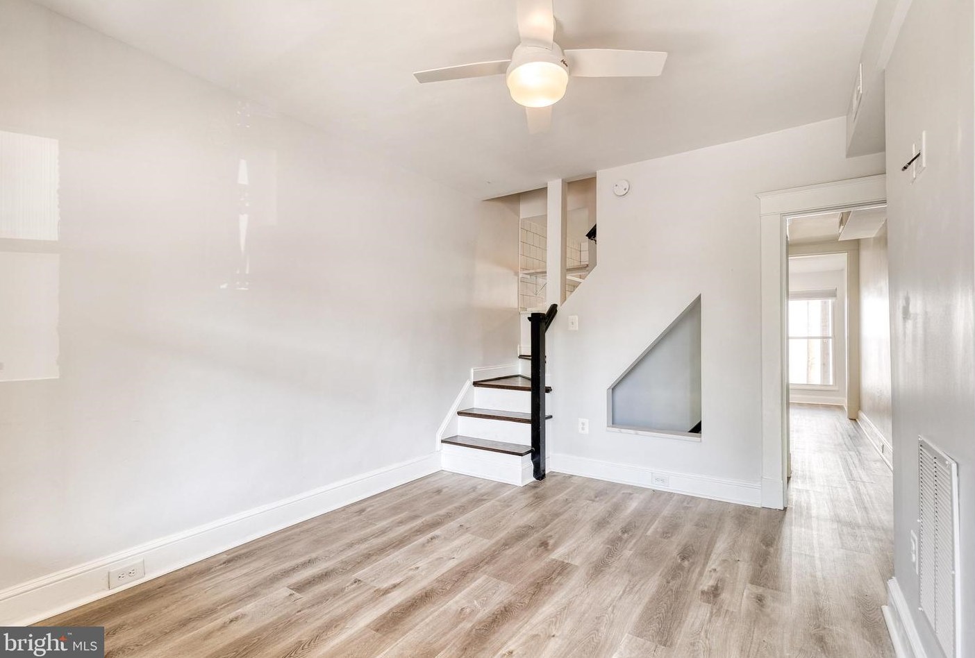 860 W 33rd St, Baltimore, MD 21211