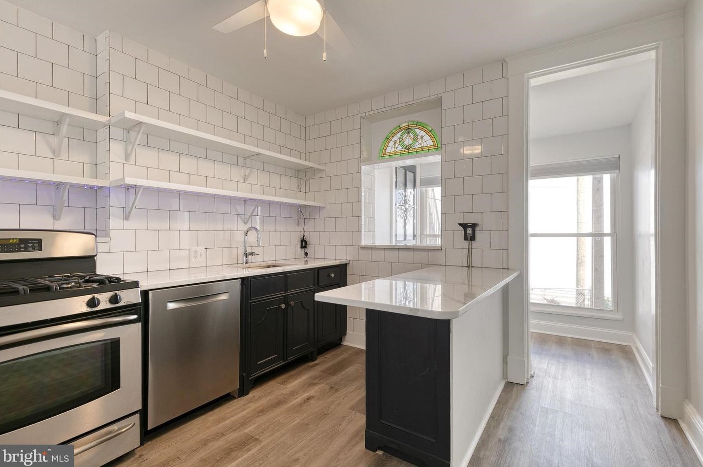 860 33rd St, Baltimore MD  21211-2709 exterior