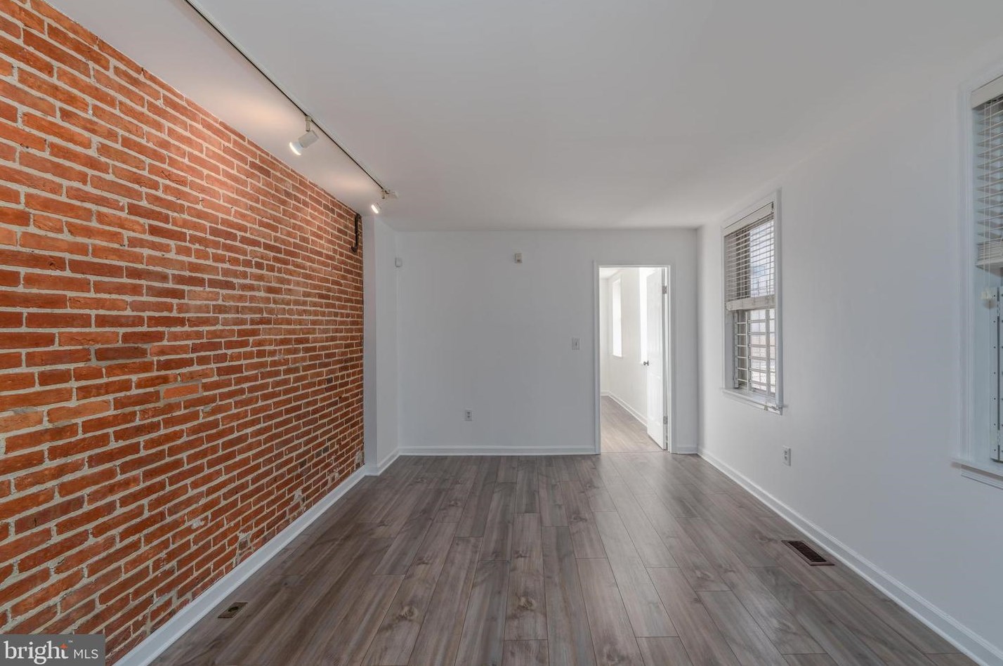 919 S Hanover St #1, Baltimore, MD 21230
