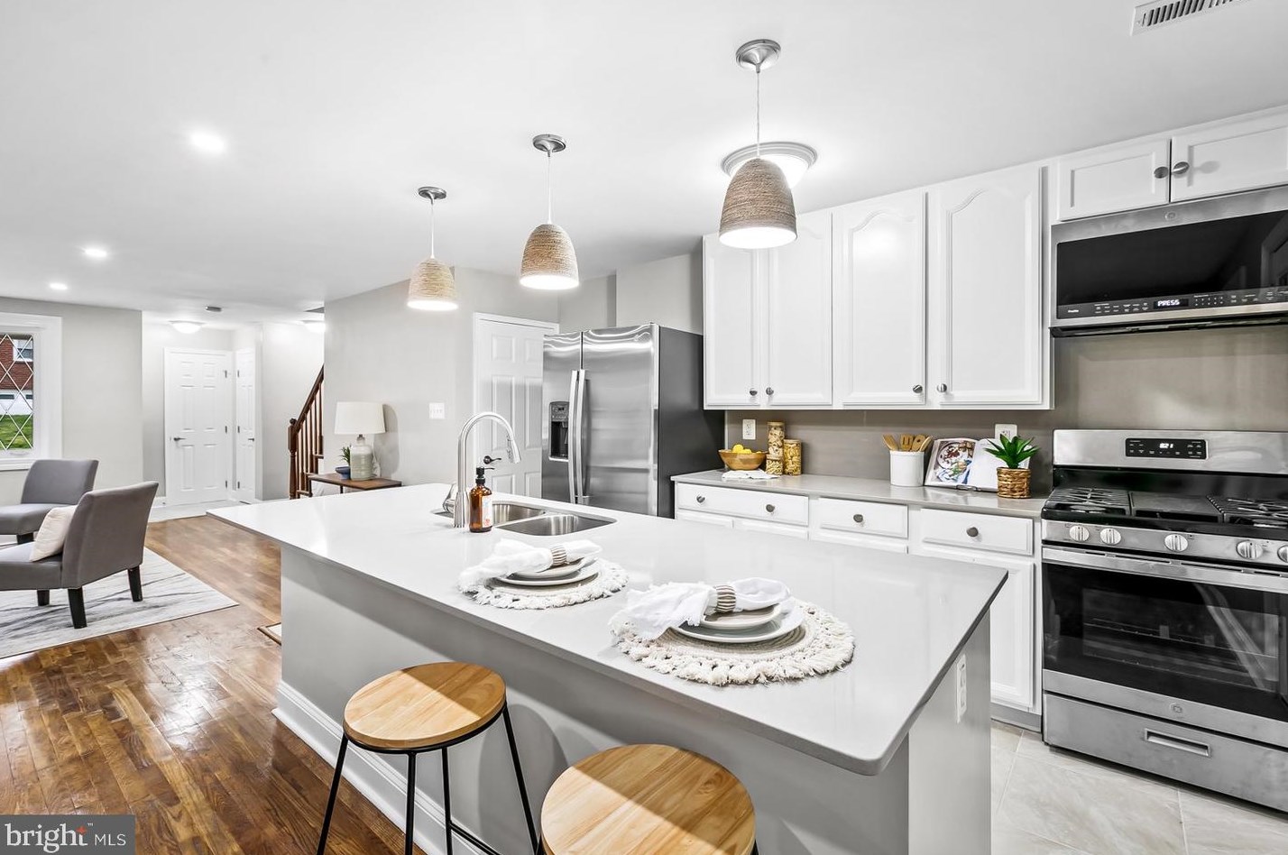 4571 Derby Manor Dr, Baltimore MD  21215-6538 exterior