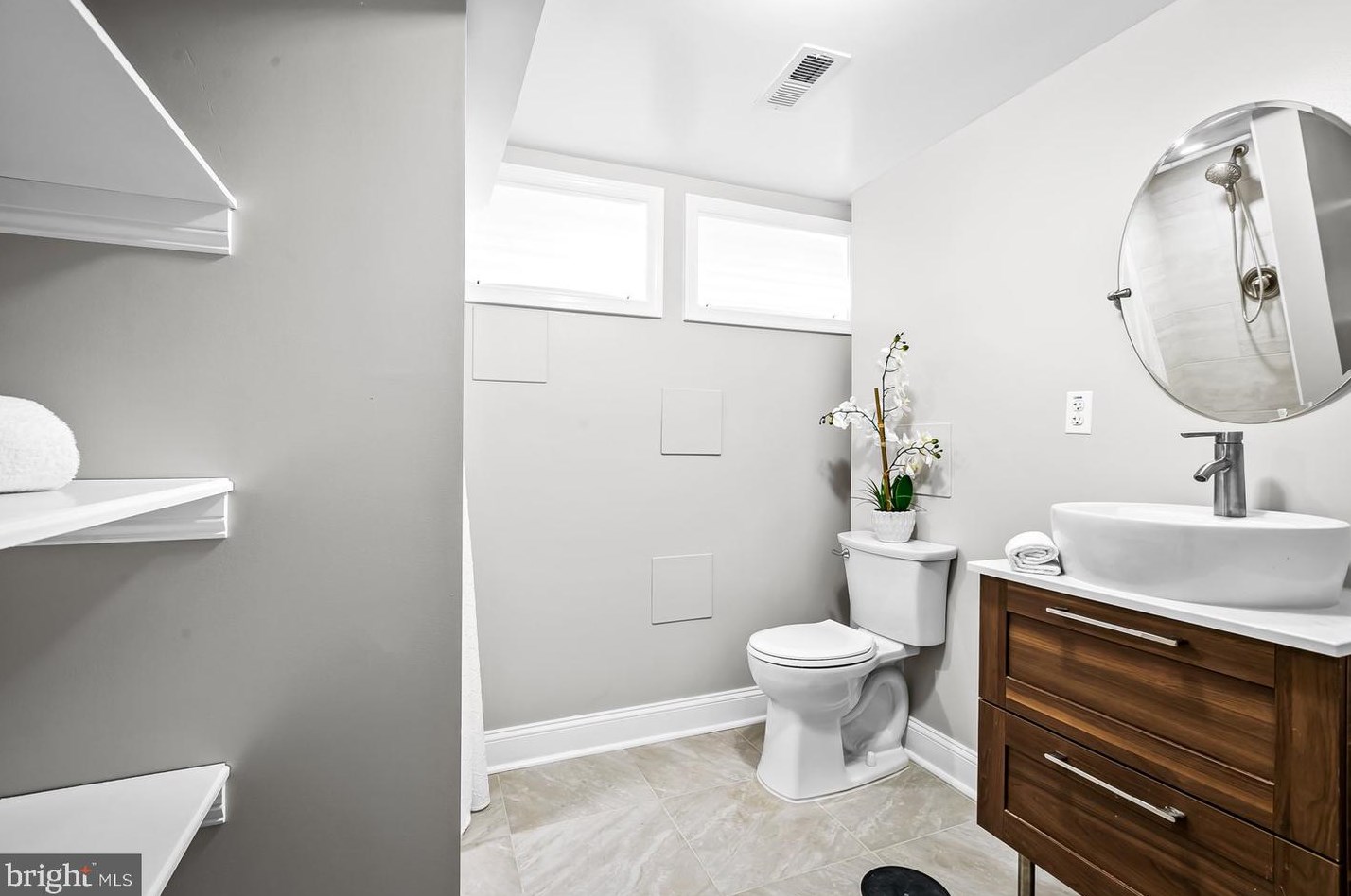4571 Derby Manor Dr, Baltimore MD  21215-6538 exterior