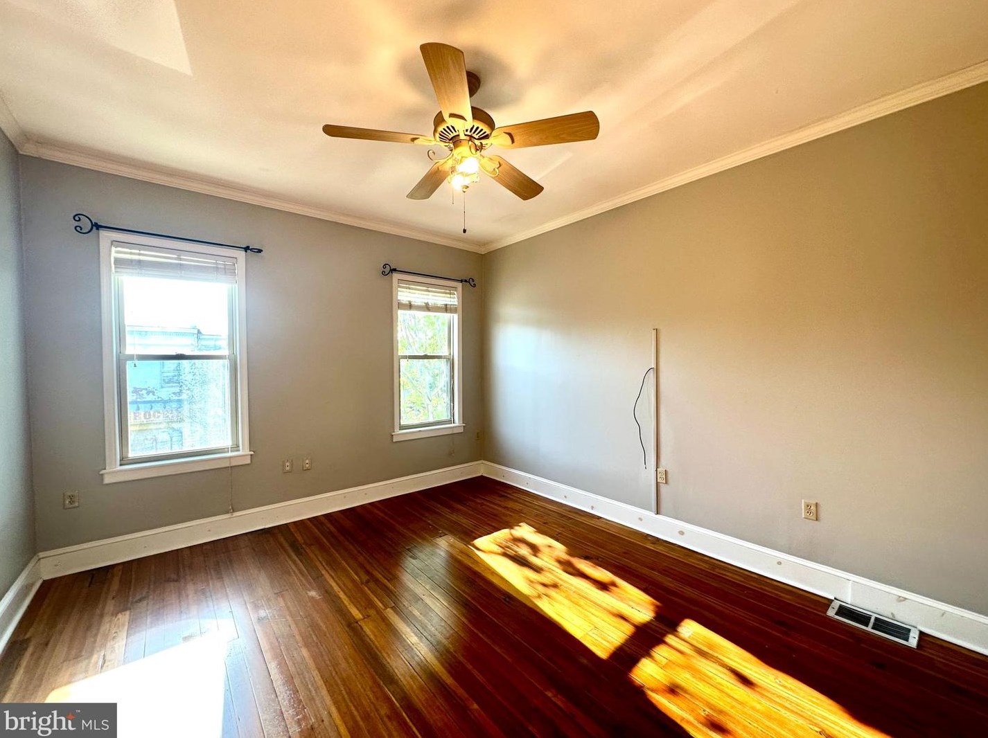 154 Kenwood Ave, Baltimore MD  21224-1243 exterior