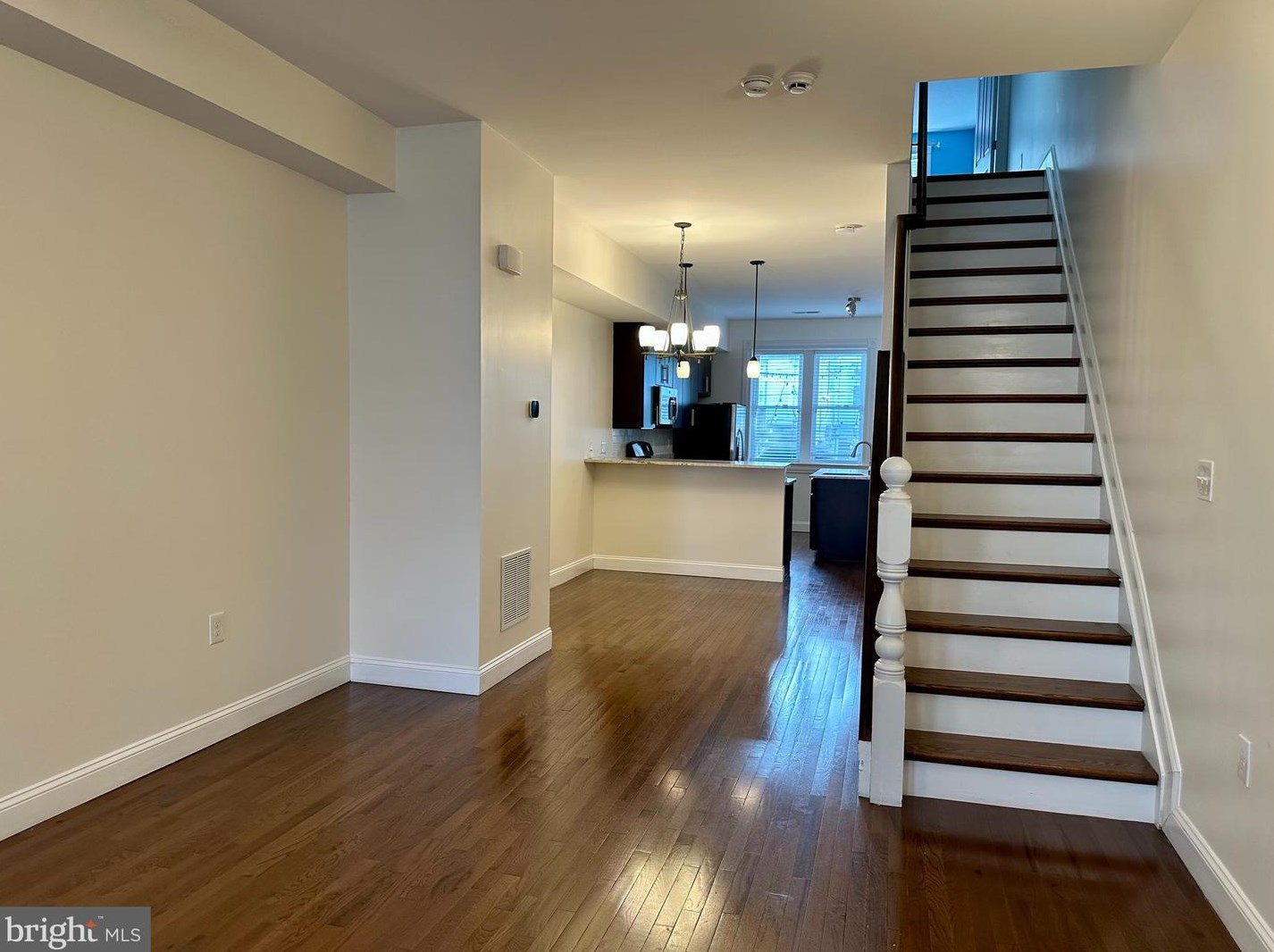135 N Luzerne Ave, Baltimore, MD 21224