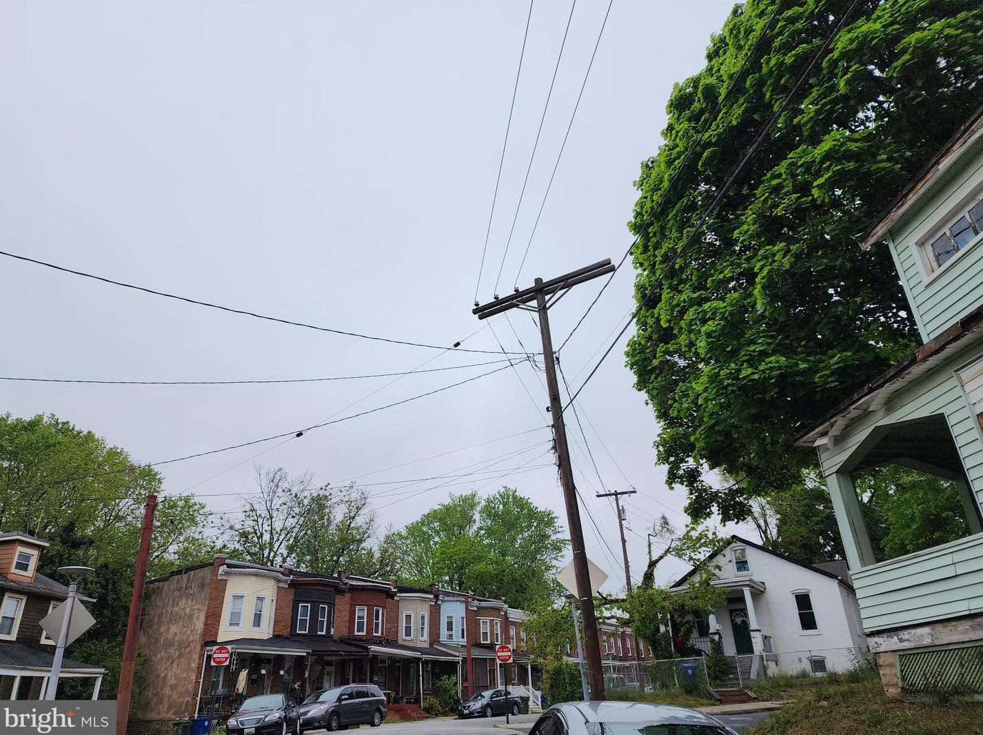 4207 Potter St, Baltimore, MD 21229-4135