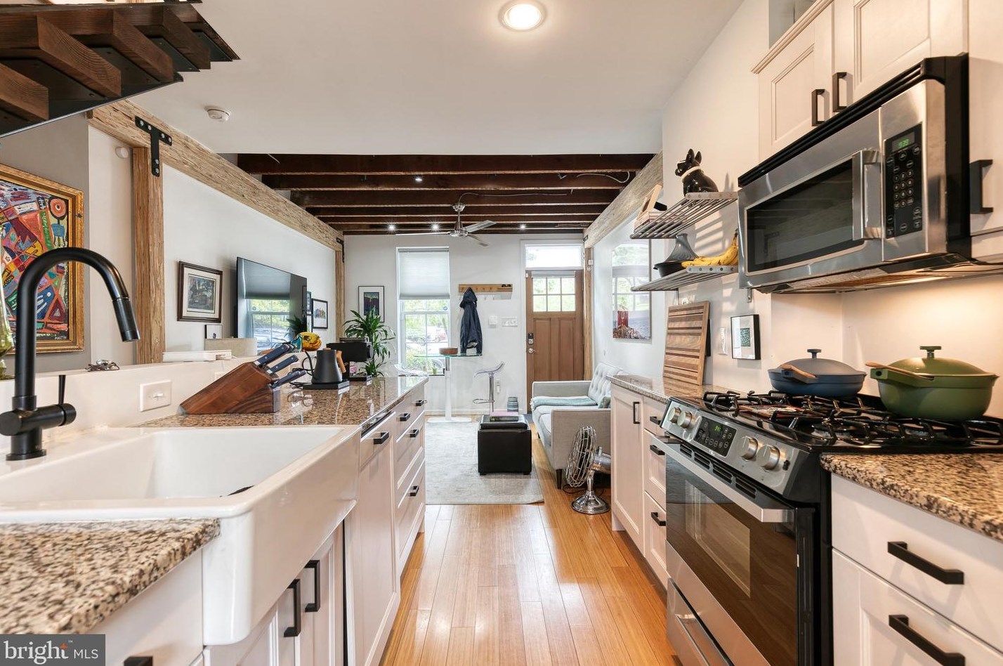 2813 Remington Ave, Baltimore MD  21211-2926 exterior